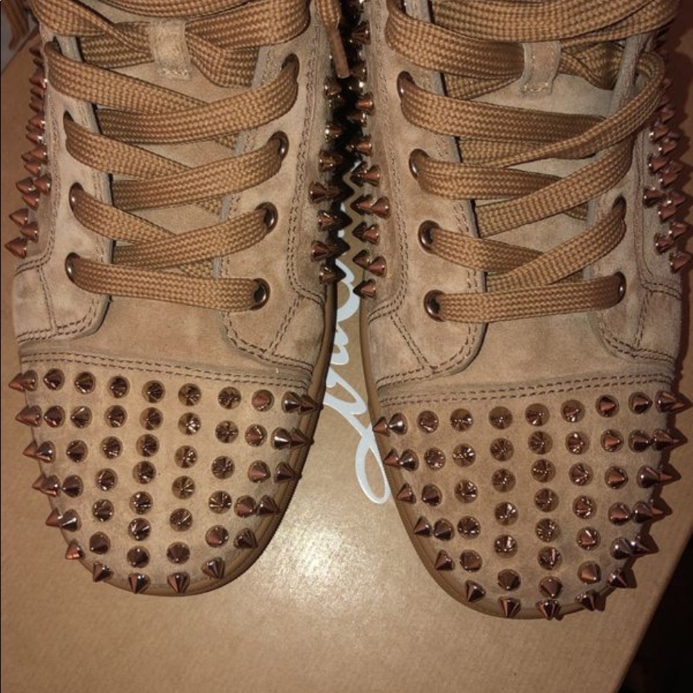 BRAND NEW LOUBS SZ 10 (45) 10/10 condition - Picture 2 of 5